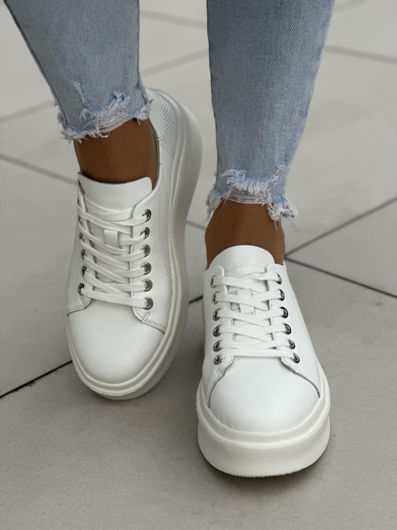 Białe trampki damskie skórzane