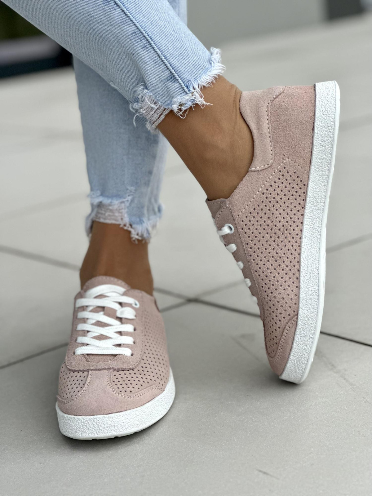 Różowe trampki damskie skórzane