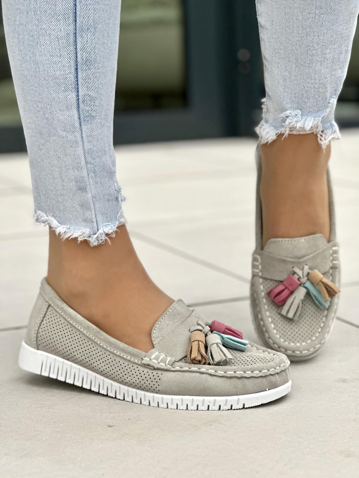 Szare mokasyny damskie skórzane