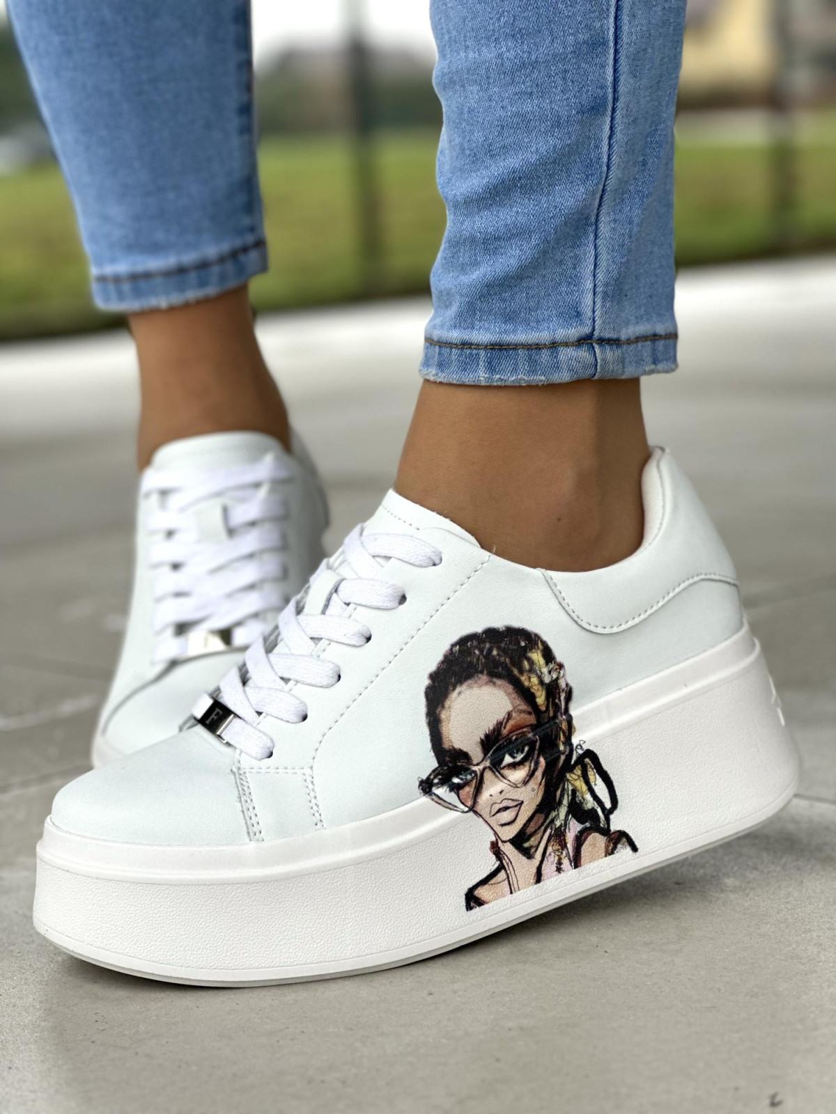 Białe trampki damskie skórzane