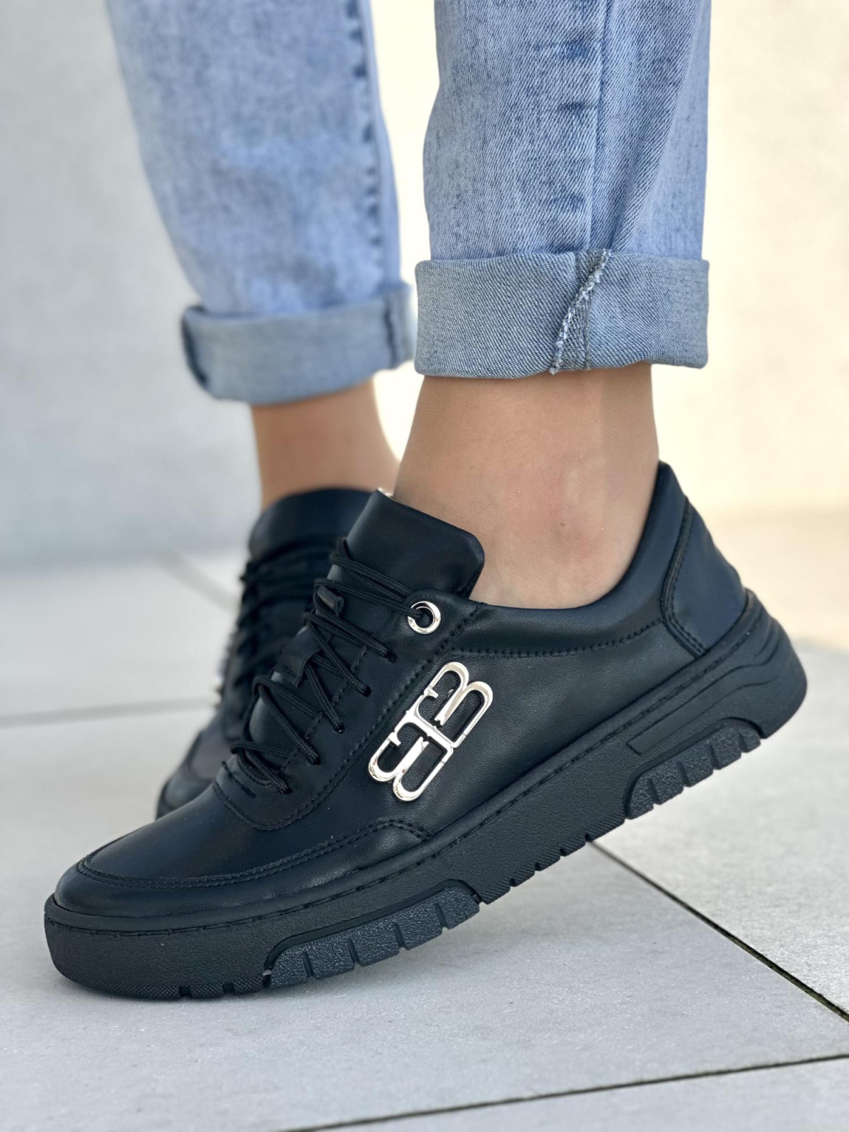 Czarne sneakersy damskie skórzane