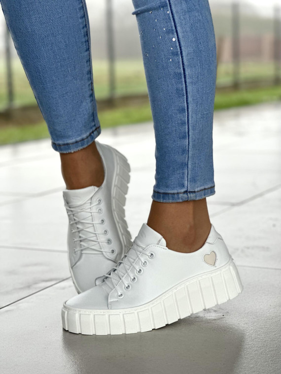 Białe trampki damskie skórzane