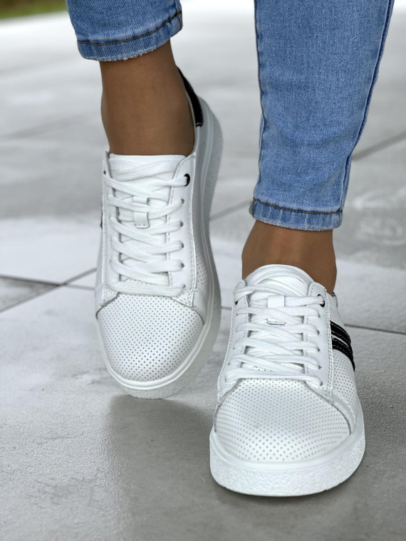 Ażurowe białe trampki damskie na miękkiej podeszwie, skóra naturalna