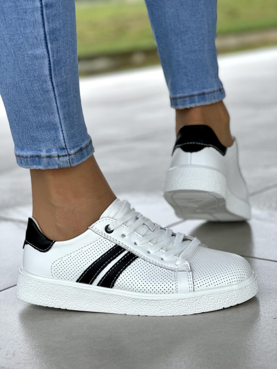 Ażurowe białe trampki damskie na miękkiej podeszwie, skóra naturalna