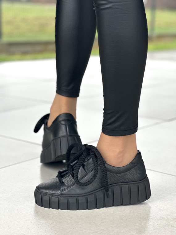 Lekkie czarne trampki damskie, skóra naturalna