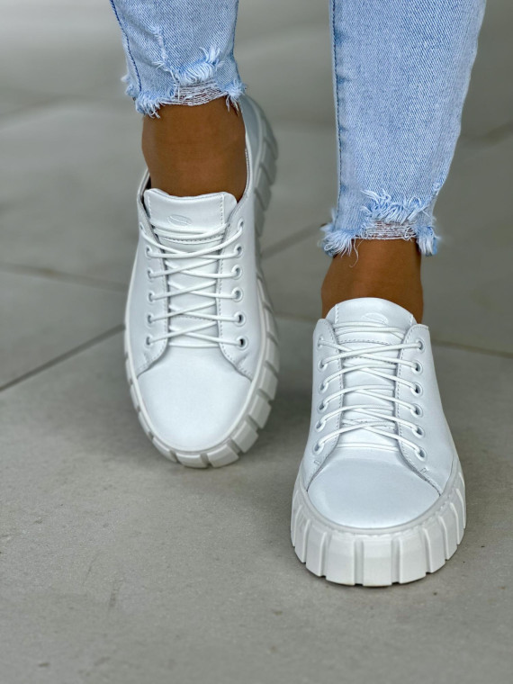 Piękne białe trampki damskie skórzane z subtelnym serduszkiem OLEKSY polskiej produkcji