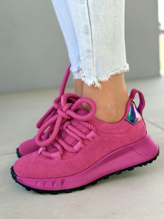 Wyjątkowe sneakersy ze skóry naturalnej