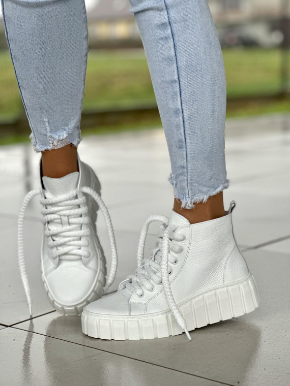 Lekkie i wygodne białe trampki damskie z wysoką cholewką, skóra naturalna