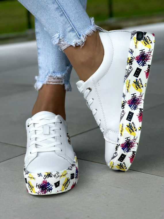 Lekkie białe trampki damskie na kolorowej podeszwie, skóra naturalna