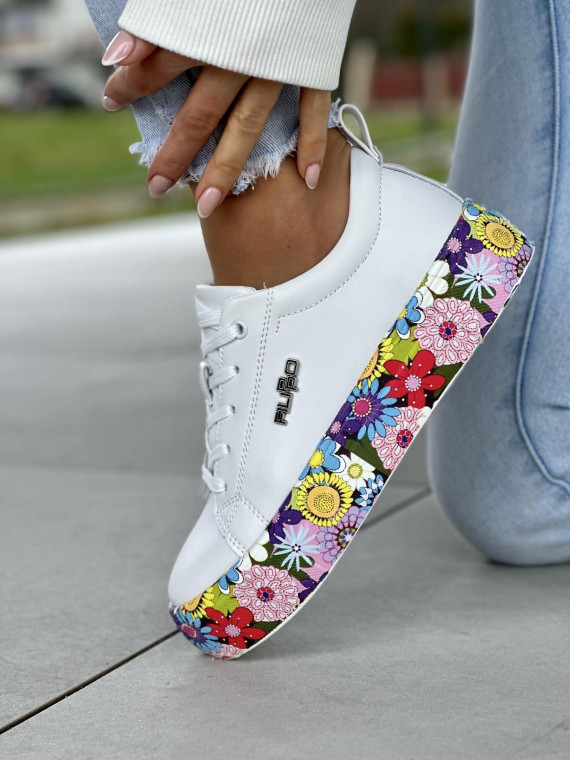 Bardzo lekkie białe trampki damskie na podeszwie w kwiaty, skóra naturalna