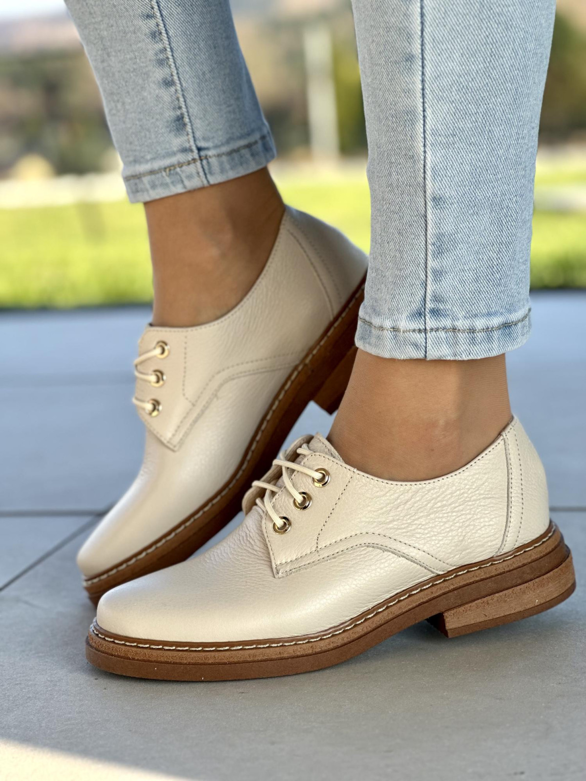 Eleganckie beżowe półbuty damskie skóra naturalna