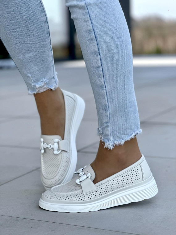 Jasno-beżowe mkoasyny damskie skóra naturalna