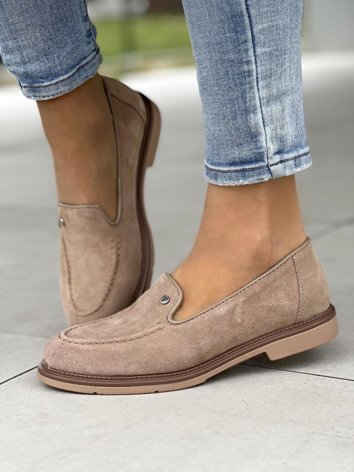 Stylowe beżowe mokasyny damskie, skóra naturalna