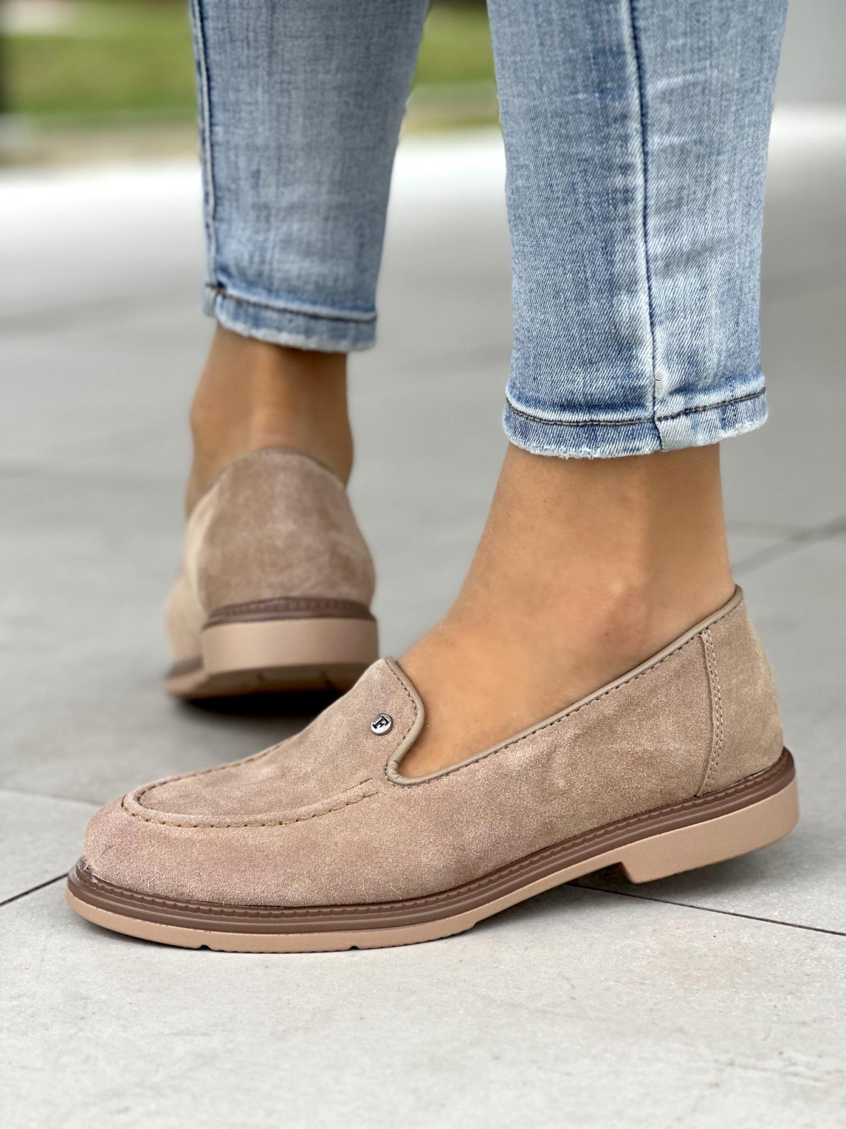 Stylowe beżowe mokasyny damskie, skóra naturalna