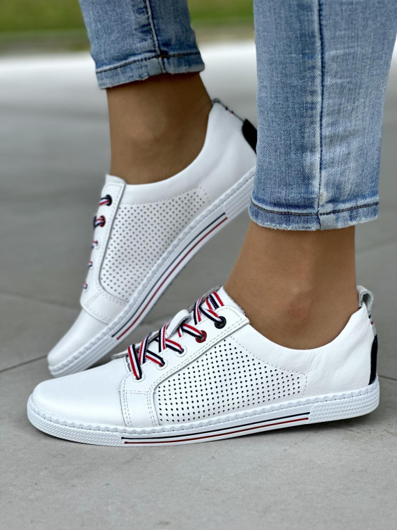 Wygodne białe trampki damskie na miękkiej podeszwie, skóra naturalna