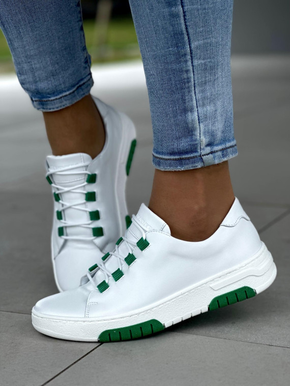 Wyjątkowe białe trampki damskie z zielonymi akcentami, skóra naturalna