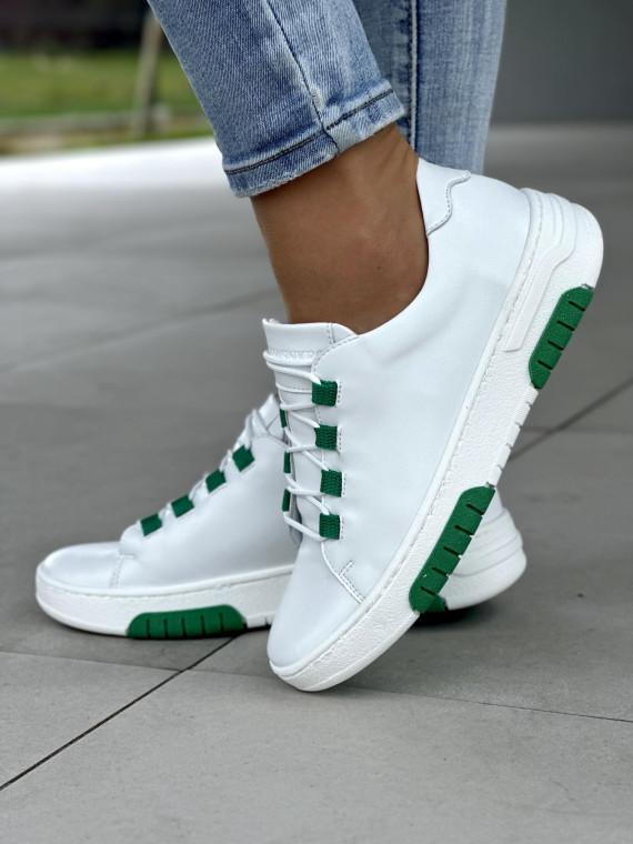 Wyjątkowe białe trampki damskie z zielonymi akcentami, skóra naturalna