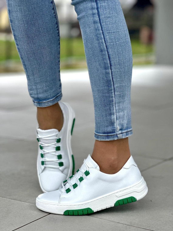 Wyjątkowe białe trampki damskie z zielonymi akcentami, skóra naturalna