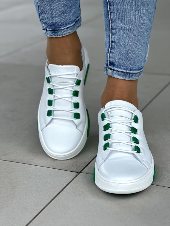 Wyjątkowe białe trampki damskie z zielonymi akcentami, skóra naturalna