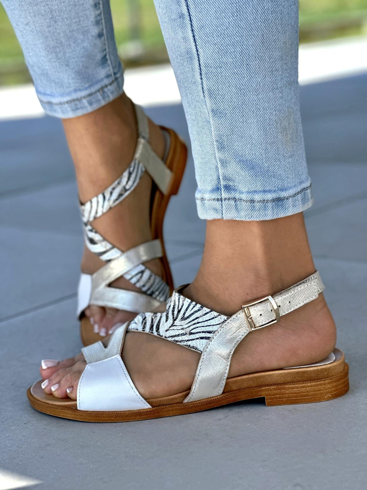 Subtelne wielokolorowe sandały damskie, skóra naturalna