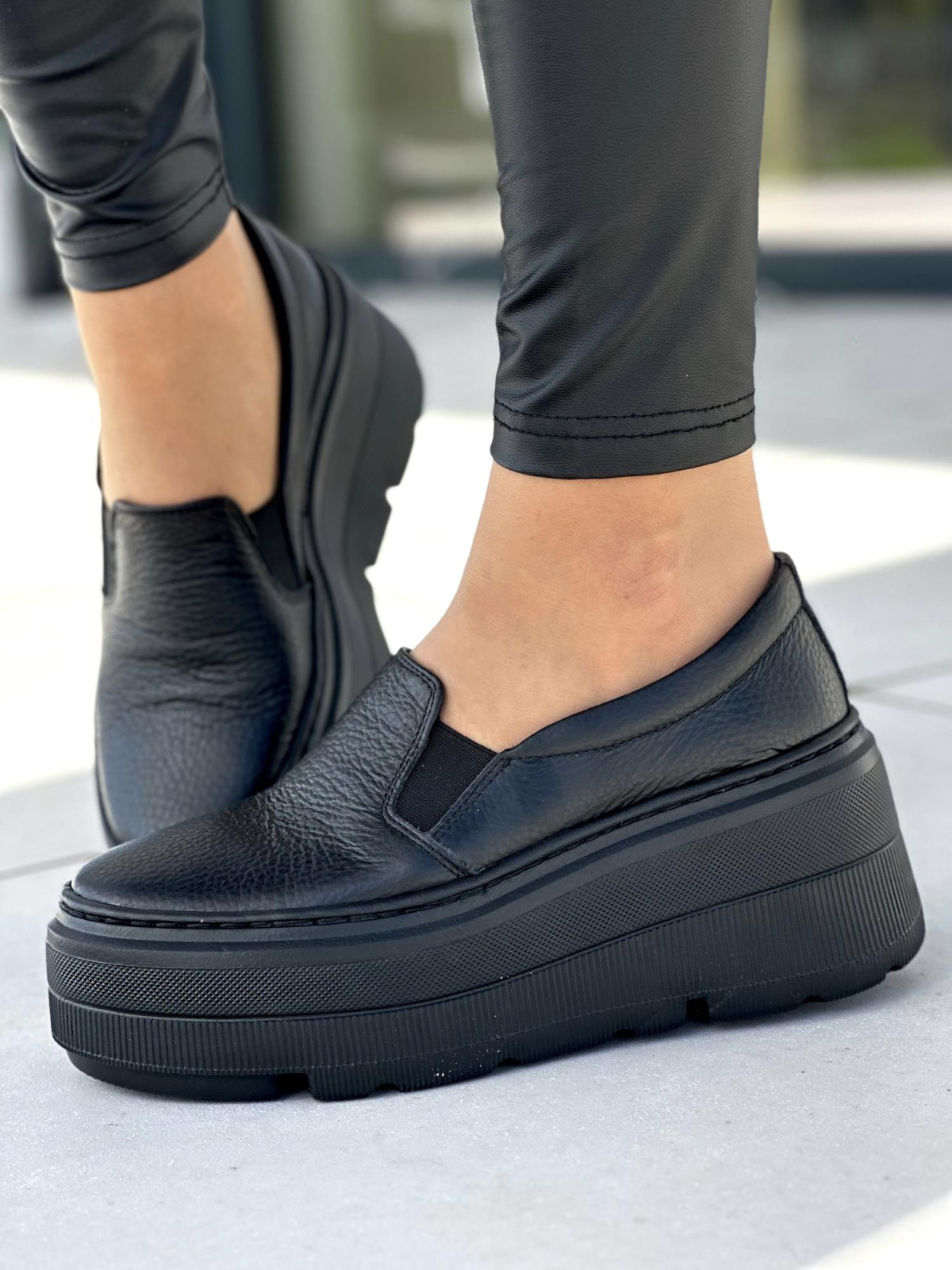 Czarne półbuty damskie skóra naturalna