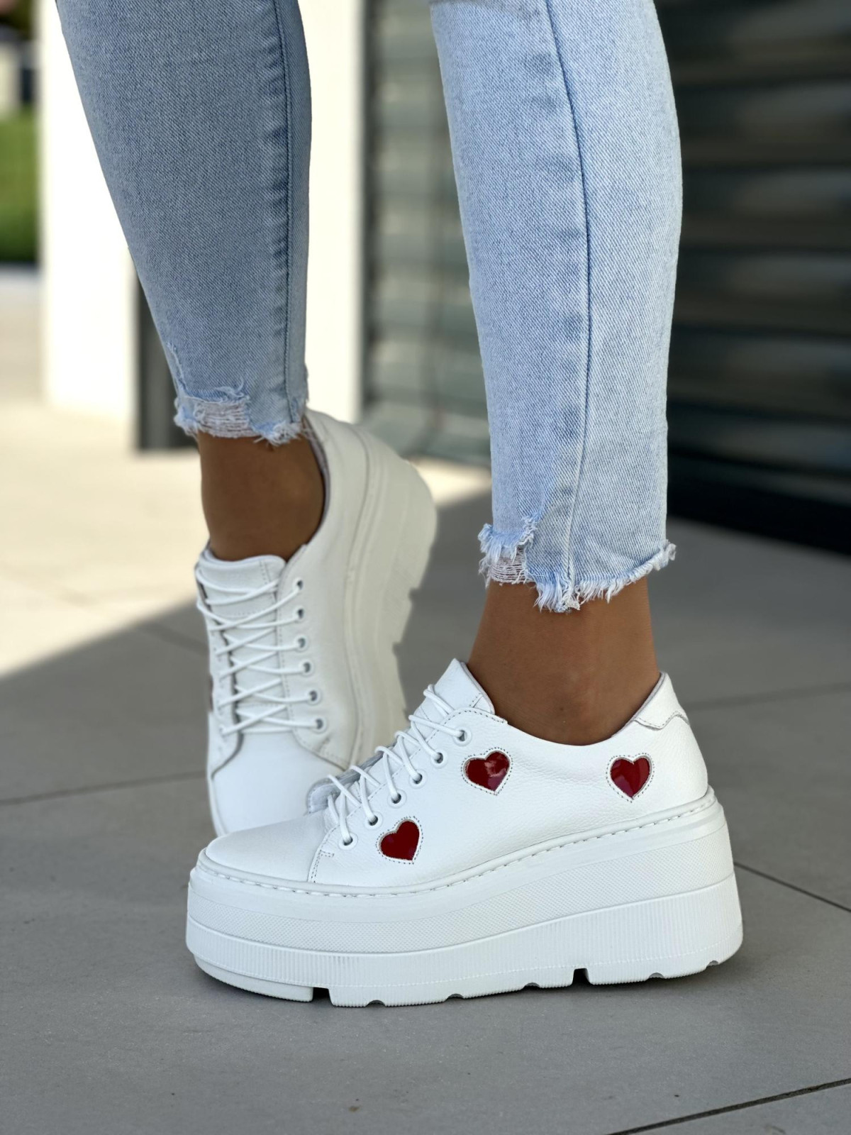 Białe trampki damskie skóra naturalna