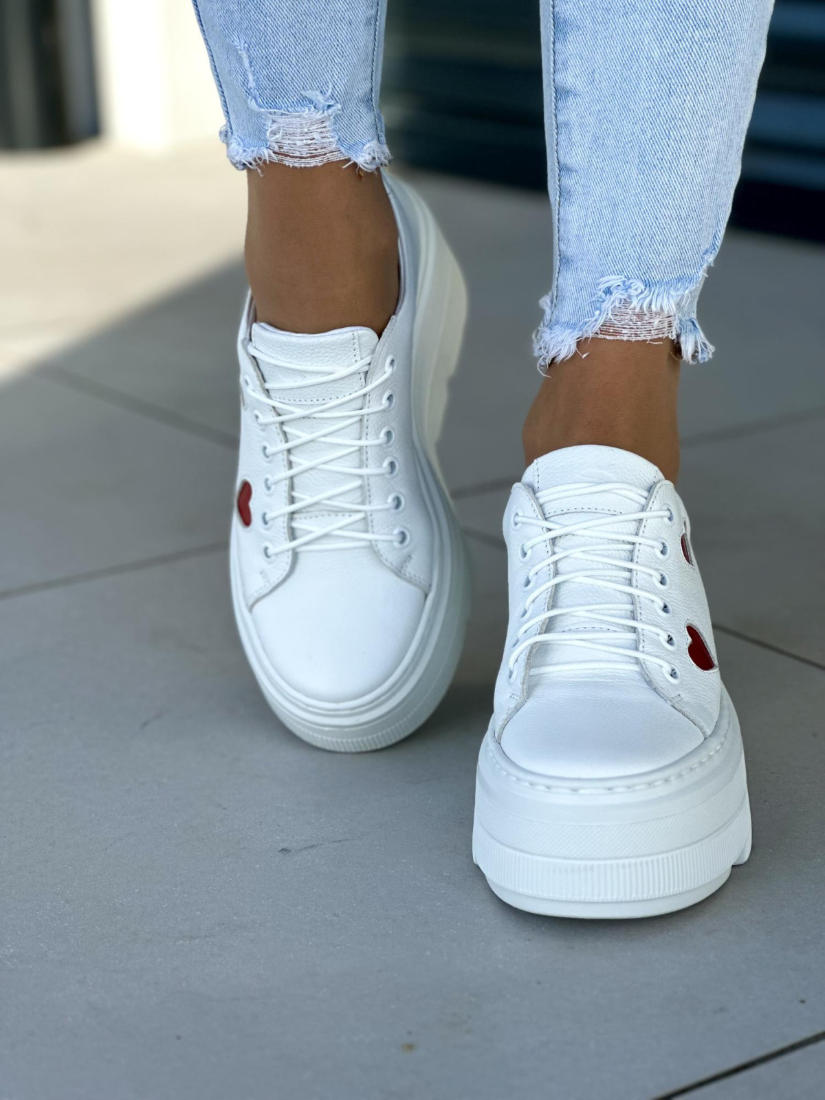 Białe trampki damskie skóra naturalna