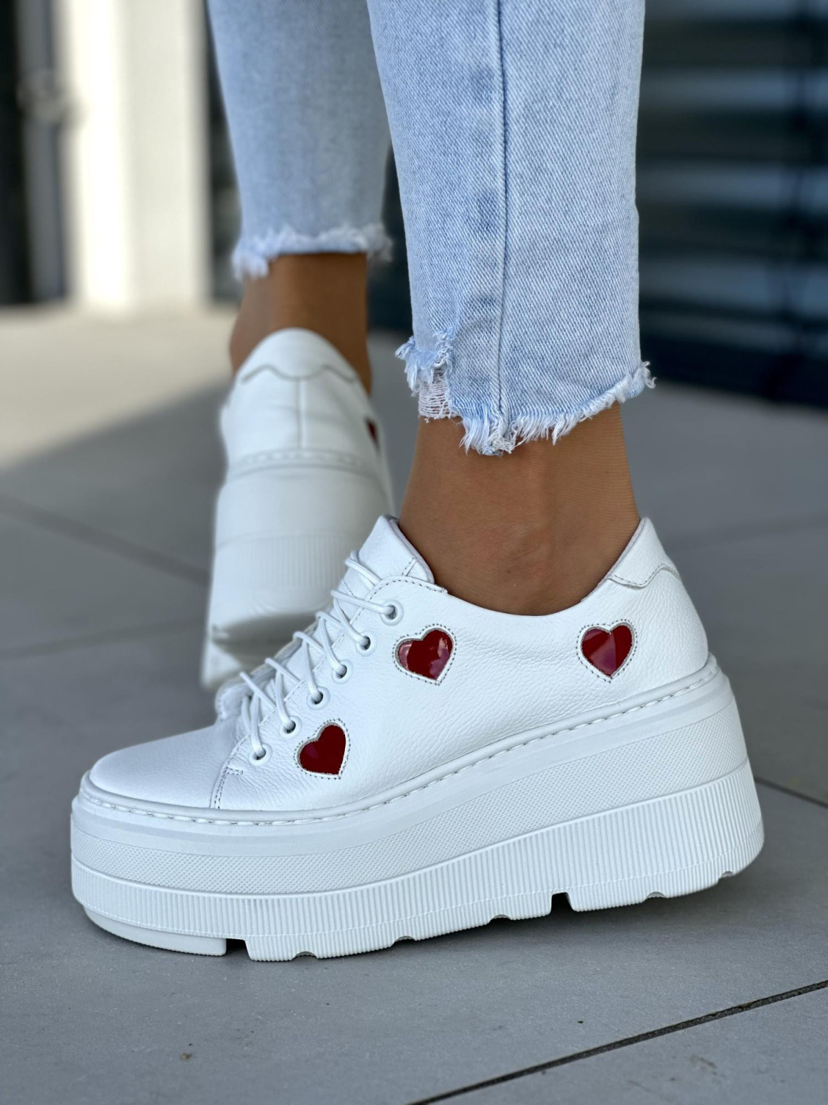 Białe trampki damskie skóra naturalna