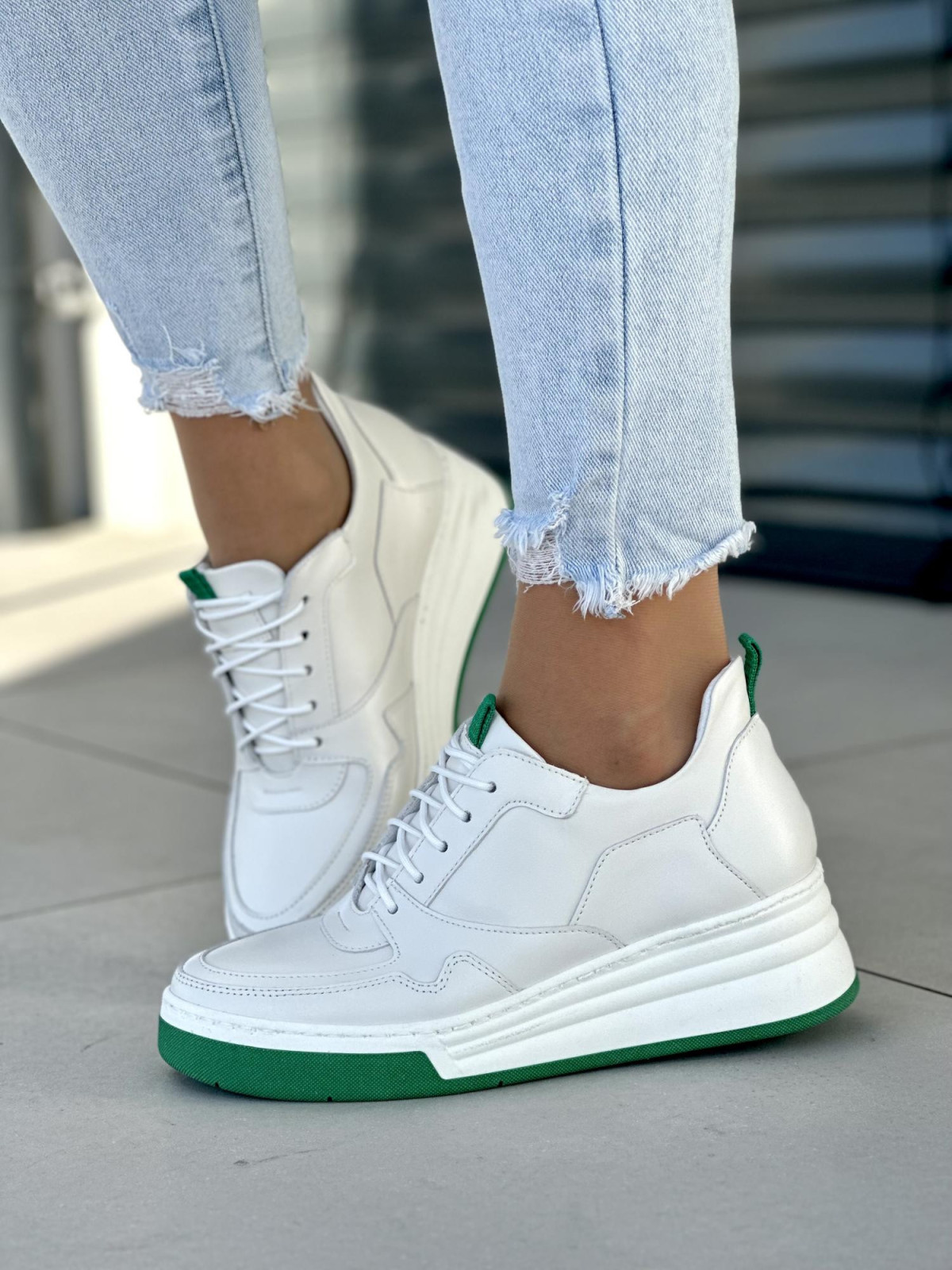 Białe trampki damskie skóra naturalna