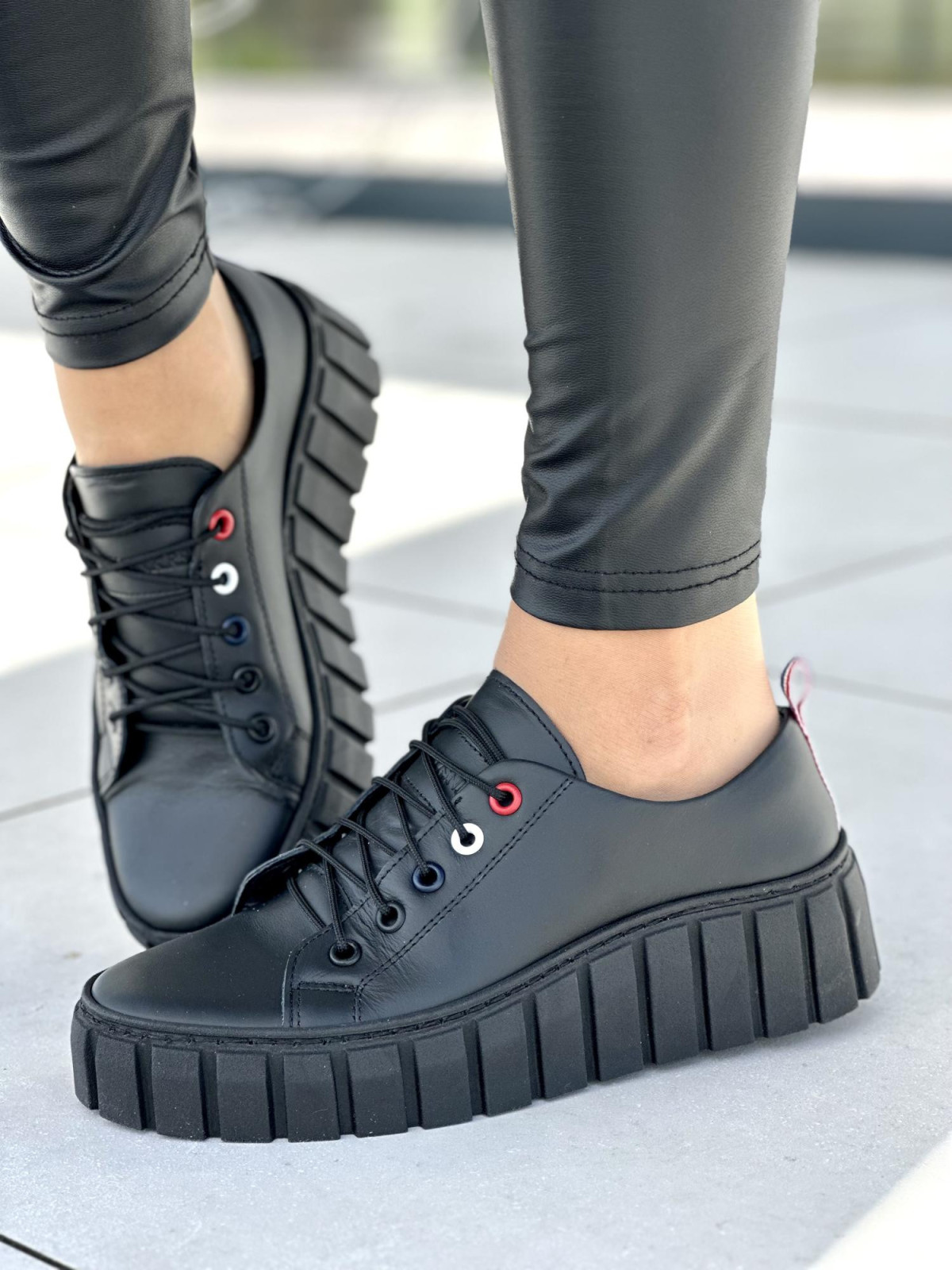 Czarne trampki damskie skóra naturalna