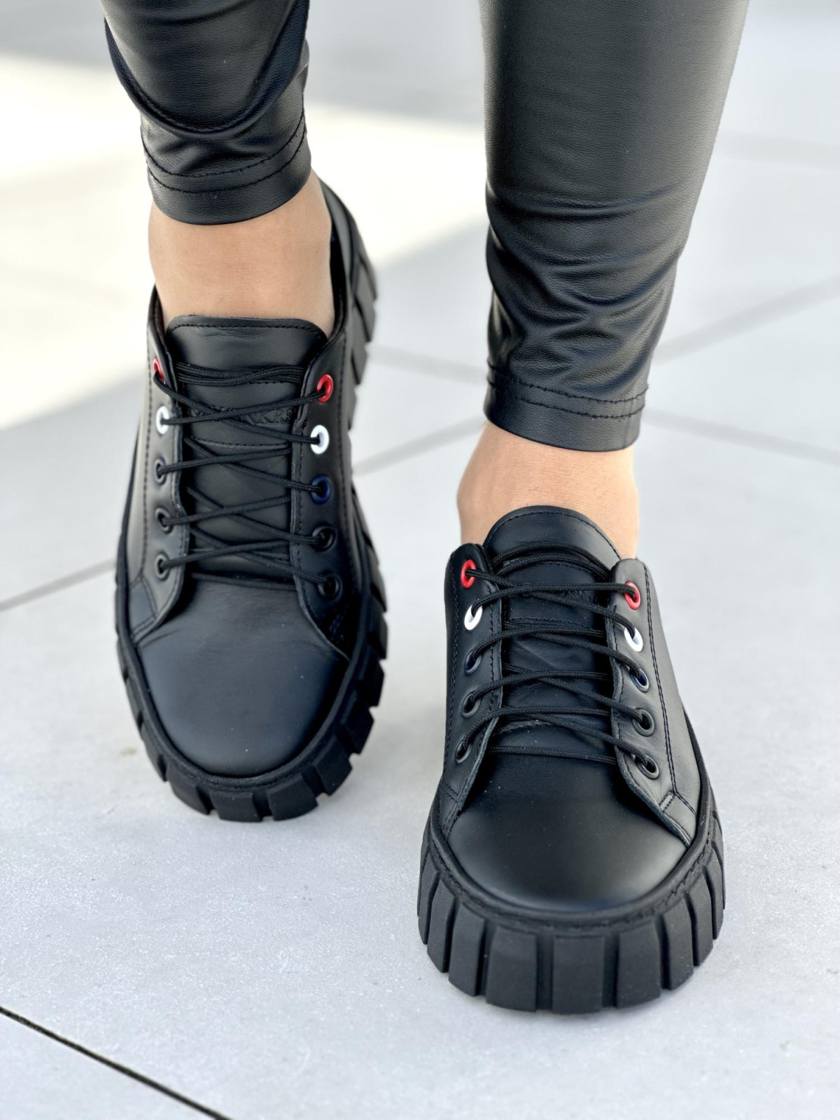 Czarne trampki damskie skóra naturalna