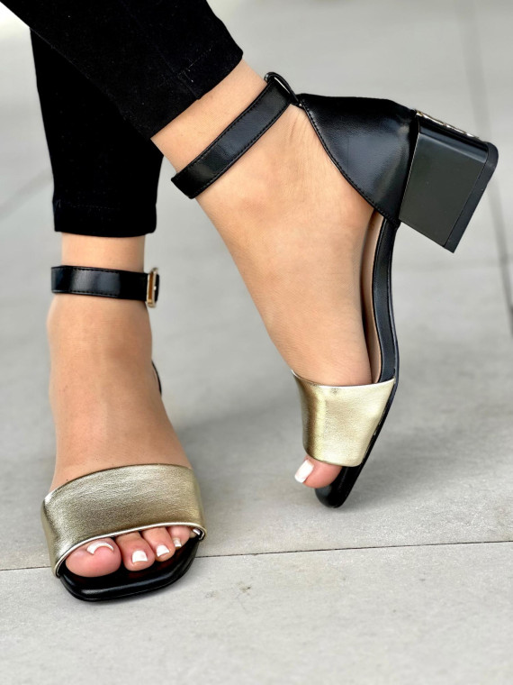 Czarno-zlote-sandaly-na-slupku-skora-naturalna