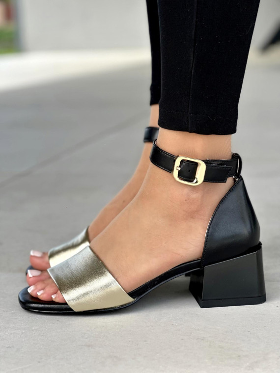 Czarno-zlote-sandaly-na-slupku-skora-naturalna