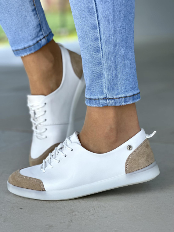 Bialo-bezowe-miekkie-trampki-damskie-skorzane