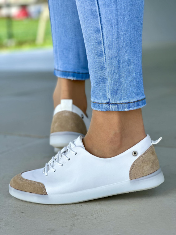 Bialo-bezowe-miekkie-trampki-damskie-skorzane