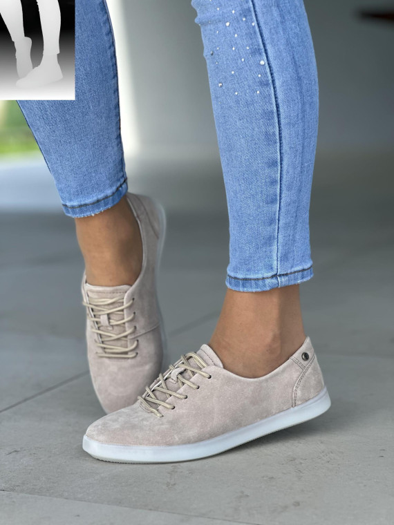 Miekkie-lekkie-bezowe-trampki-ze-skory-naturalnej