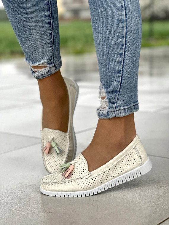 Wygodne beżowe mokasyny damskie na miękkiej podeszwie, skóra naturalna