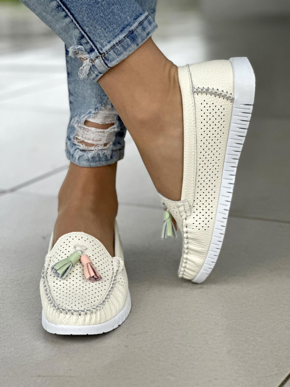 Wygodne beżowe mokasyny damskie na miękkiej podeszwie, skóra naturalna