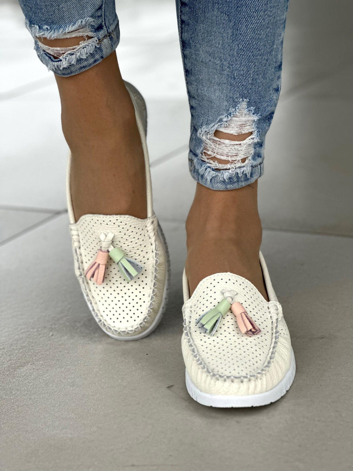 Wygodne beżowe mokasyny damskie na miękkiej podeszwie, skóra naturalna