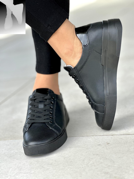 Czarne-lekkie-trampki-skorzane