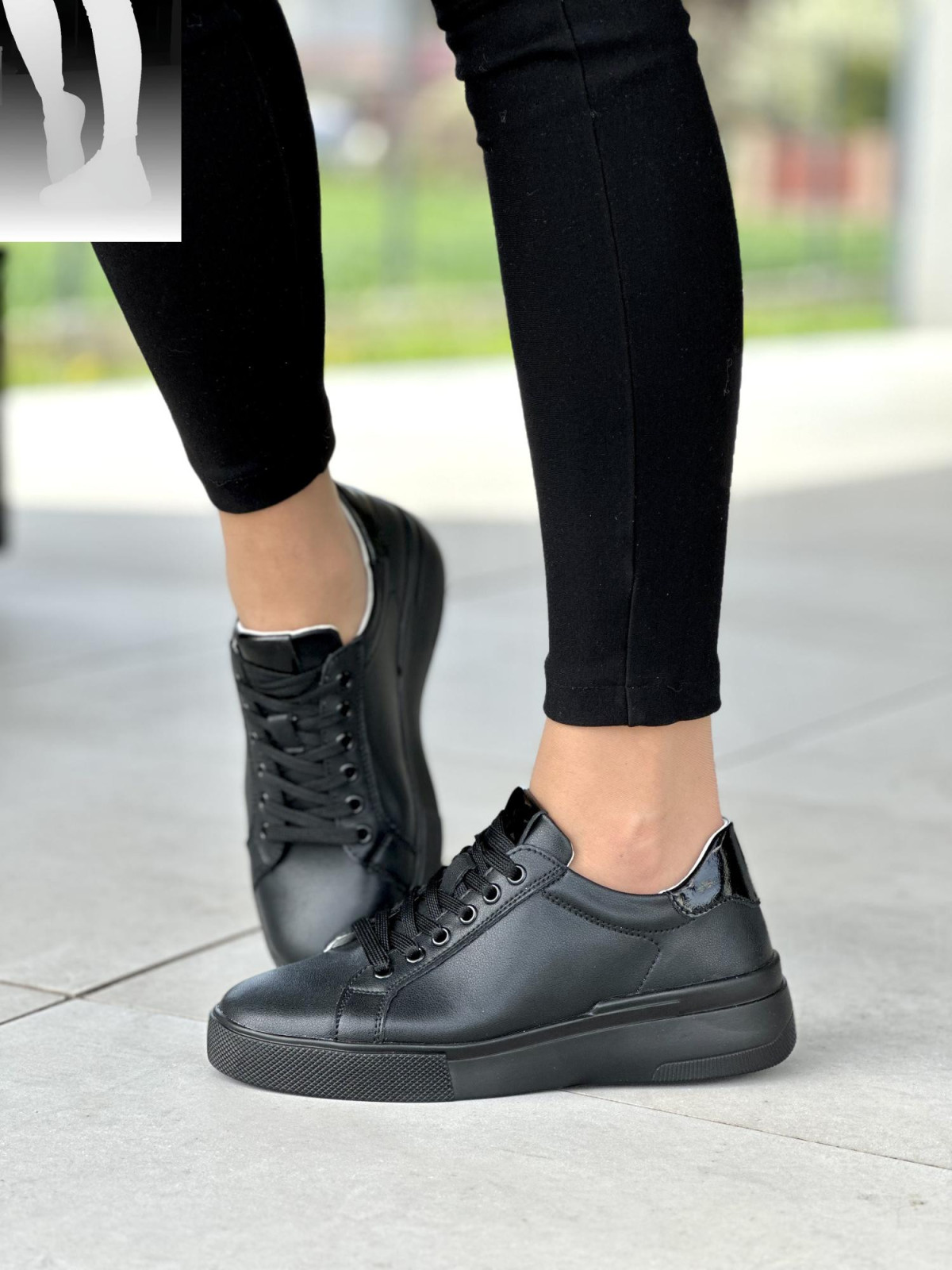 Czarne-lekkie-trampki-skorzane