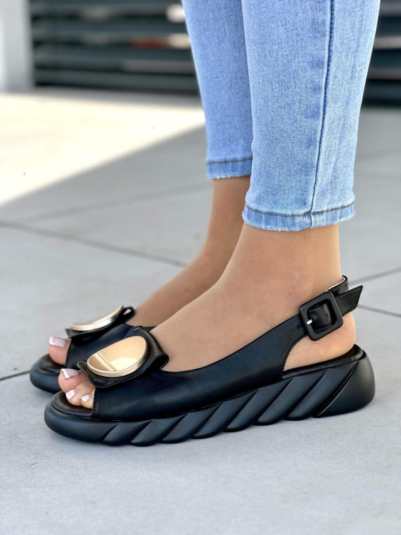 Wygodne czarne sandały damskie z ozdobą, skóra naturalna