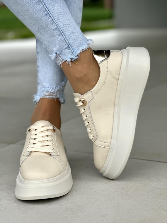 Bardzo-wygodne-bezowe-trampki-damskie-skorzane