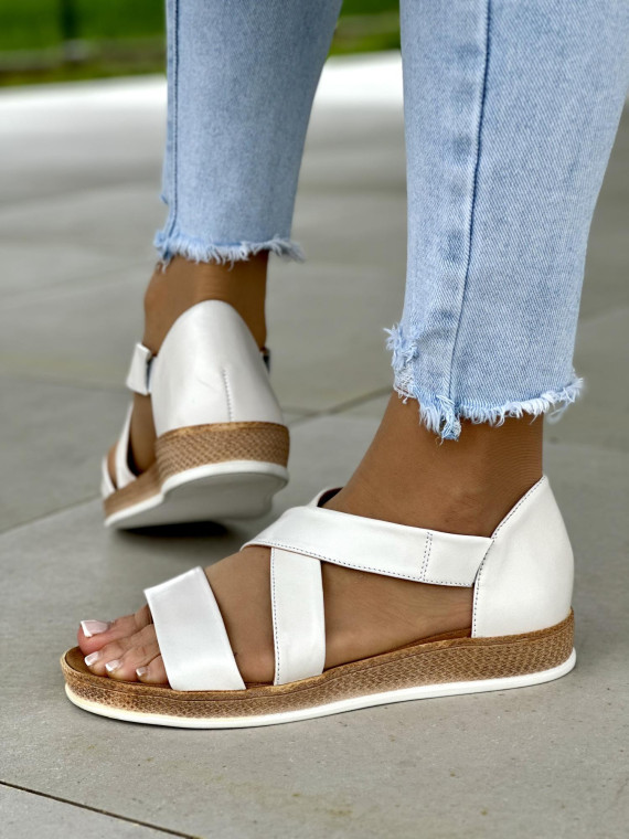 Ecru sandały damskie skóra naturalna