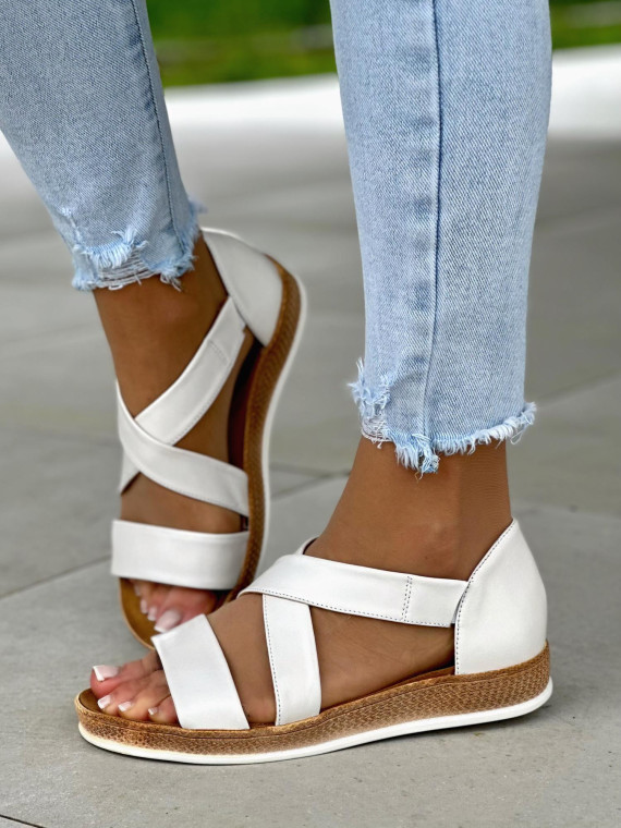 Ecru sandały damskie skóra naturalna