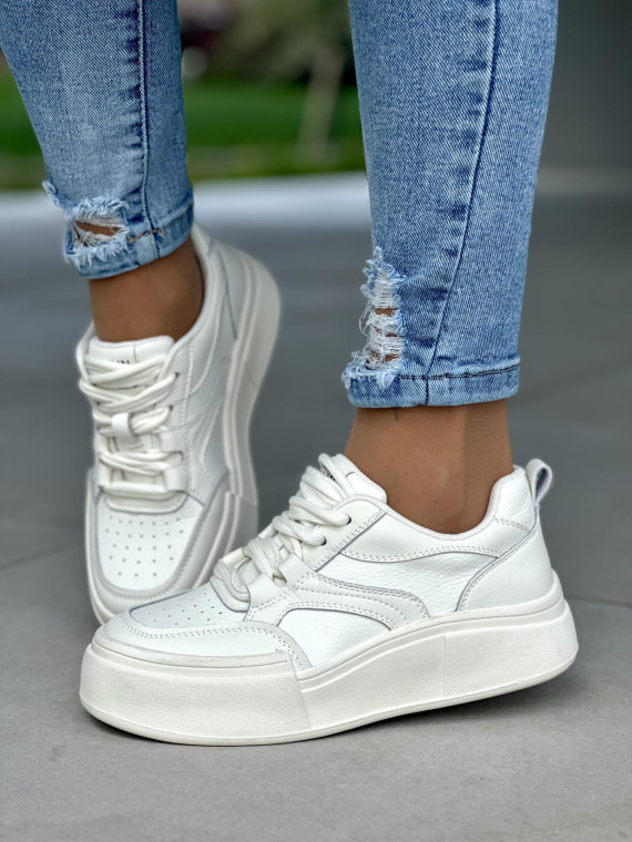 Białe trampki damskie z ozdobnym sznurowaniem, skóra naturalna