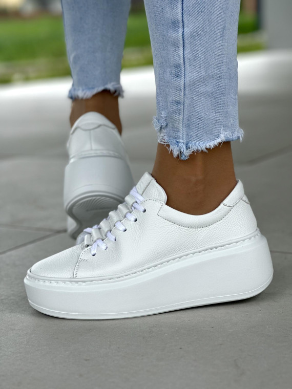 Wygodne białe sneakersy damskie, skóra naturalna