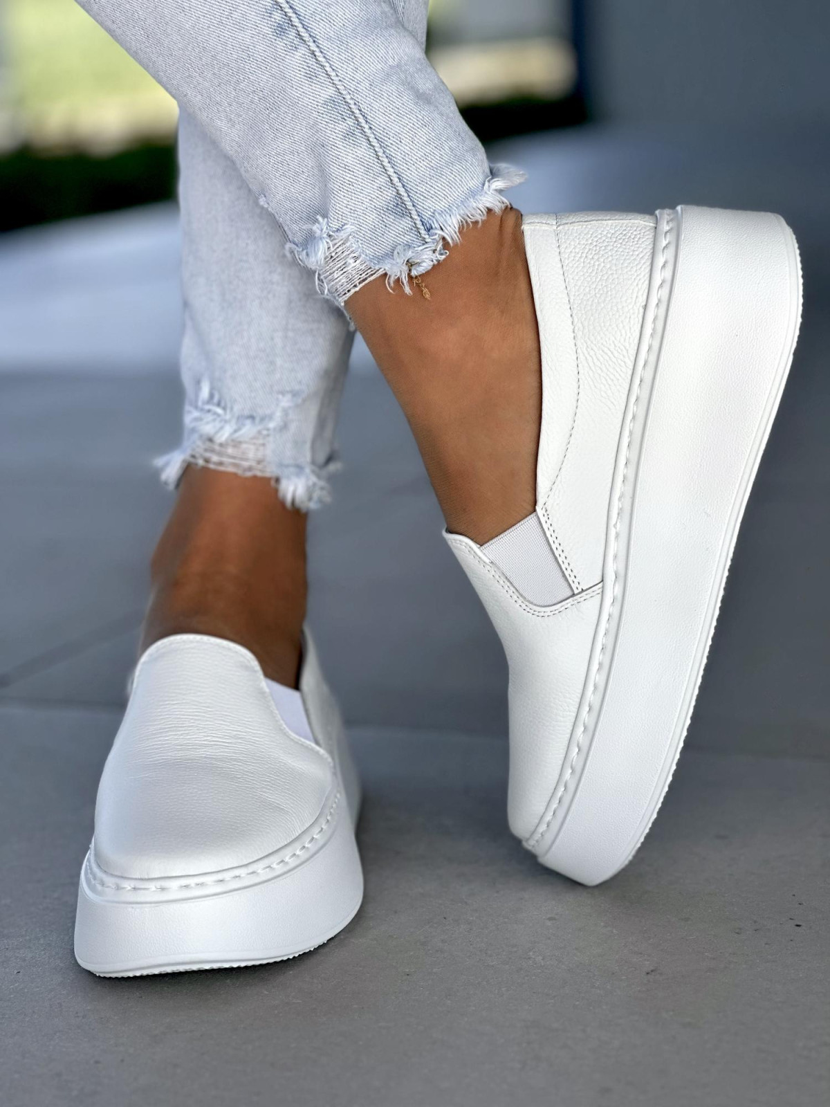 Białe trampki damskie, skóra naturalna