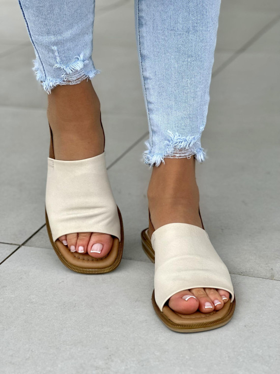 Beżowe-sandaly-plaskie-damskie-ze-skory-naturalnej