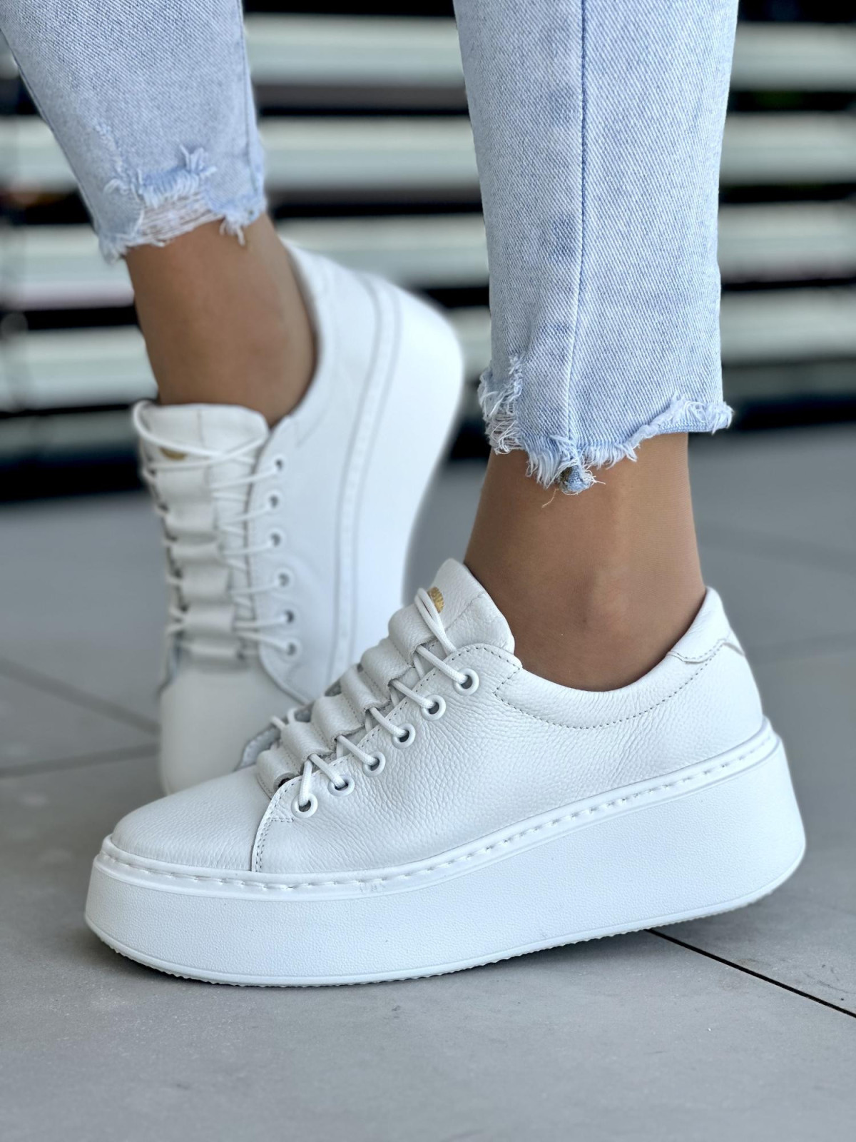 Białe-trampki-damskie-skórzane-OLEKSY-polskiej-produkcji